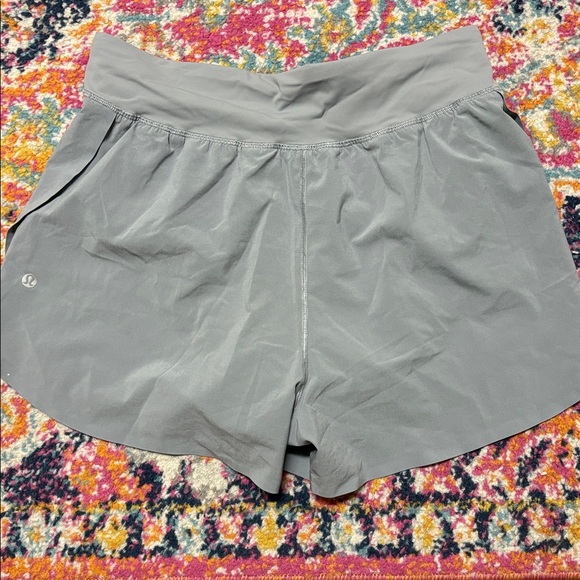 Lululemon Set the Pace Shorts - Picture 2 of 4